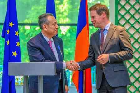 Глава ACBA Банка Акоп Андреасян удостоился Национального ордена Франции "За заслуги"