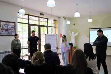 Մարզերի երիտասարդները ֆինանսական գիտելիքներ են ձեռք բերում «Էյչ-Էս-Բի-Սի Բանկ Հայաստան» ՓԲԸ-ի և «Օրրան» բարեգործական հասարակական կազմակերպության շնորհիվ