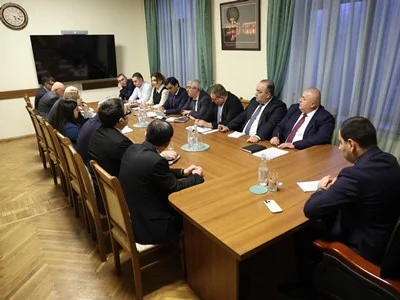 Глава Минтерруправления Армении обсудил проблемы высоковольтных электросетей республики