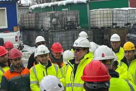 ԶՊՄԿ գլխավոր տնօրենն անձամբ շփվում է գործարանի աշխատակիցների հետ