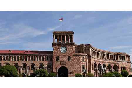 Власти намерены продлить эксклюзивную лицензию ЗАО <Электрические сети Армении> на гарантированную поставку электроэнергии на территории РА