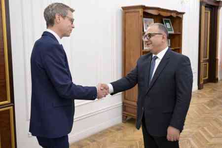 Тигран Хачатрян и региональный президент Philip Morris International обсудили возможные направления дальнейшего сотрудничества