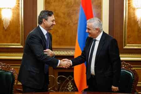 Мгер Григорян и Мартин Эрнекян подписали пятую поправку к концессионному соглашению аэропорта <Звартноц>