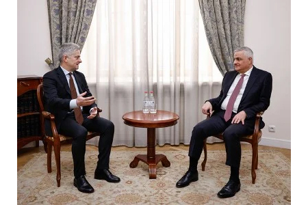 Yerevan highlights cooperation with EIB in economic development  programs in Armenia