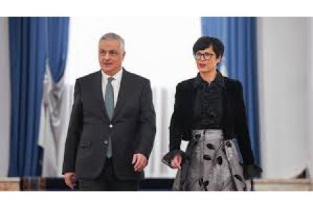 В Ереване в присутствии Мгера Григоряна и Марты Кос подписано Соглашение о финансировании <Многоотраслевого бюджетного содействия>