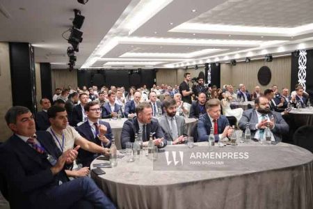 В Ереване прошел армяно-польский бизнес-форум