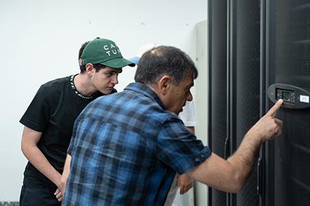 Более 200 подростков из 15 стран мира приняли участие в ежегодном лагере TUMO при поддержке Team